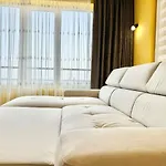 Seasky Smarthome-penthouse With Private Parking アパート ブルガス
