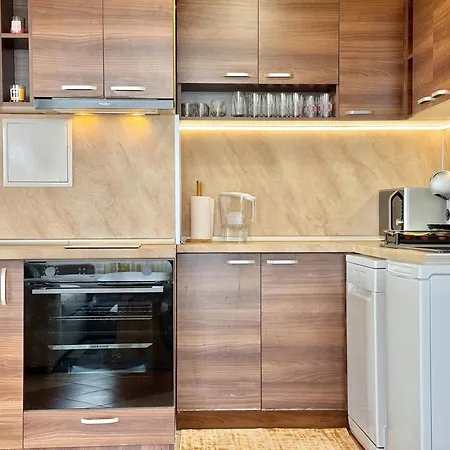Seasky Smarthome-penthouse With Private Parking Apartmán