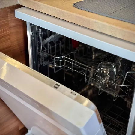 Seasky Smarthome-penthouse With Private Parking Apartmán *
