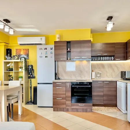 Seasky Smarthome-penthouse With Private Parking