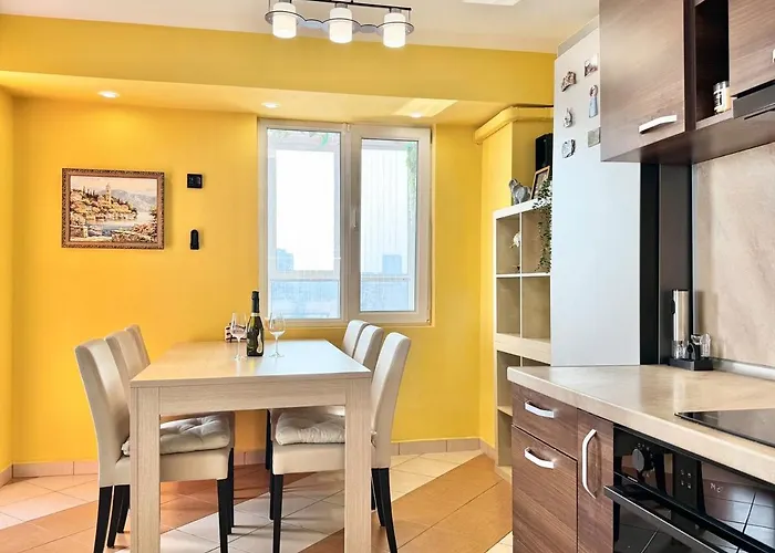 Seasky Smarthome-penthouse With Private Parking Burgas City